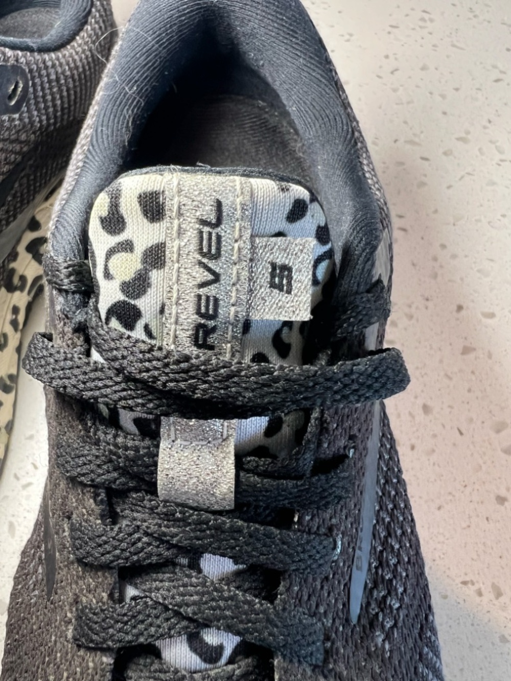 Brooks Revel 5 Snow Leopard Print Running Shoes Black White Athletic Laces Sz 9B - Picture 9 of 15